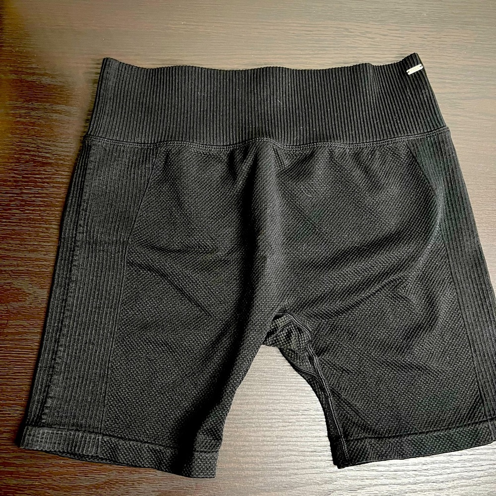 Pink active seamless ribbed bike short